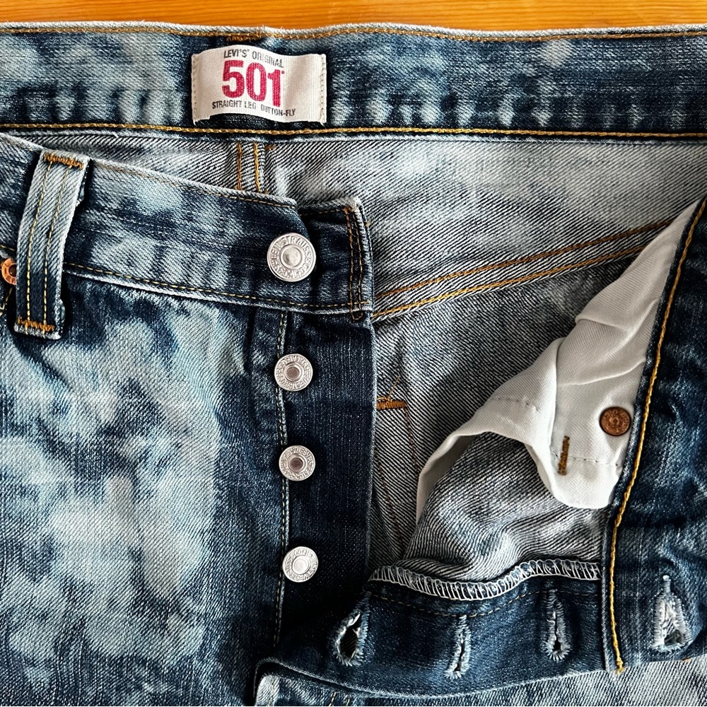 TOPMAN FINDS Vintage Bleached Jeans - Picture 3 of 6
